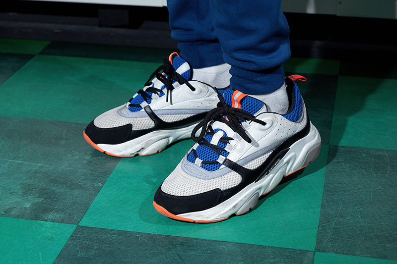 Kinder sneakers - Ter illustratie van Landelijk Outreachend Team