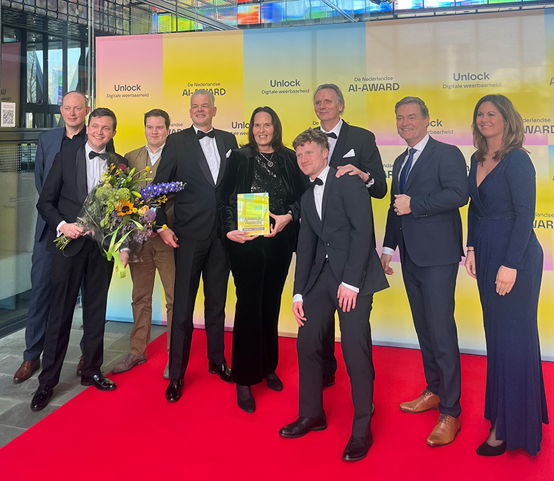 Feest voor het CCV woensdag op de uitreiking van de Unlock Awards voor digitale weerbaarheid in Hilversum. De film 'Echt of Nep?' er met de winst vandoor.